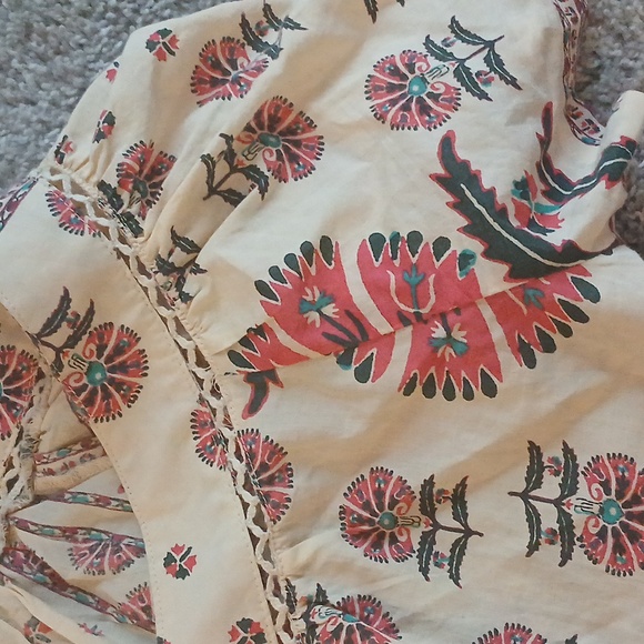 Shirt - Picture 2 of 4